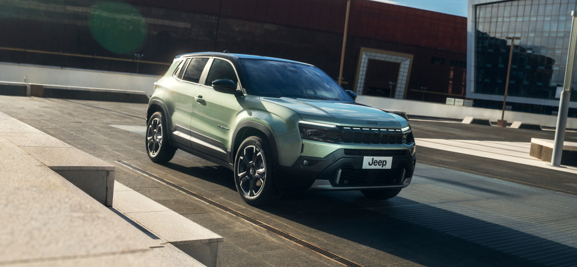Jeep Avenger Elektro in der Stadt