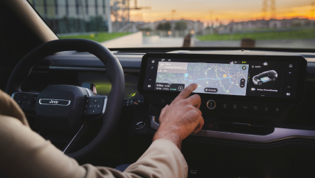 INTEGRIERTER TOUCHSCREEN
