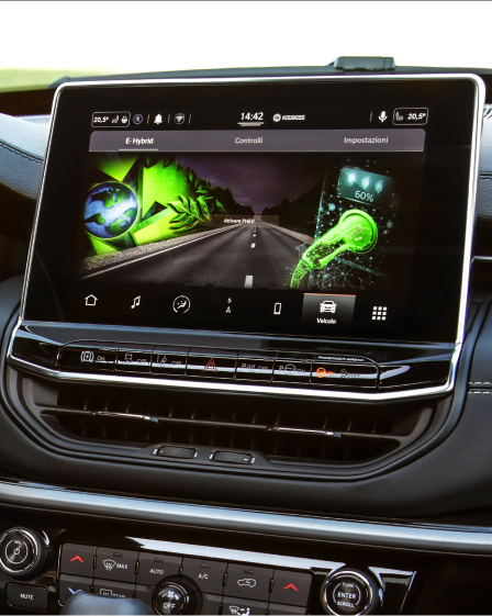 NEUES 10,1" UCONNECT™ RADIO